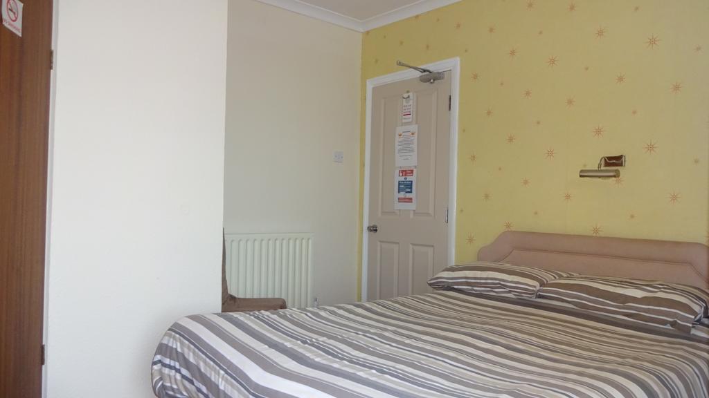 Kings Court Families & Couples Bed & Breakfast Blackpool Exterior photo