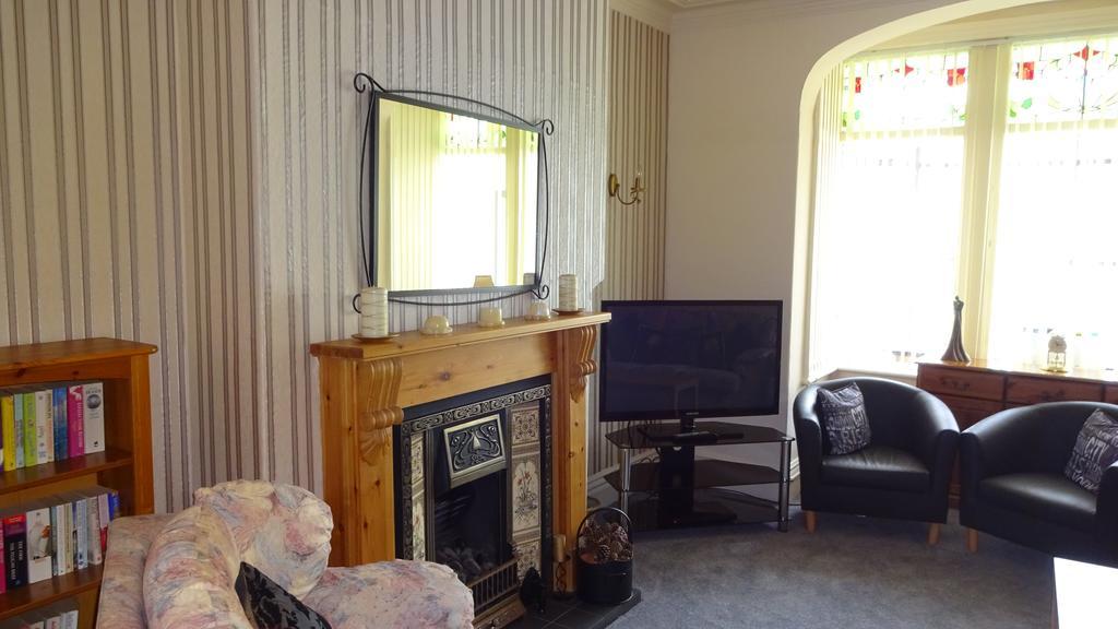Kings Court Families & Couples Bed & Breakfast Blackpool Exterior photo