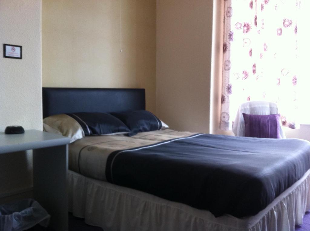 Kings Court Families & Couples Bed & Breakfast Blackpool Exterior photo